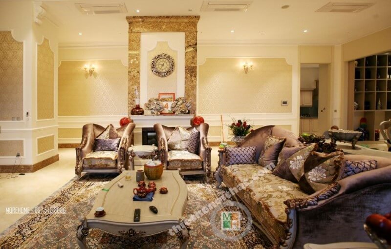 Bộ sofa to bản chất liệu nhung ấm áp chính là điểm nhấn mang đến sự vững chãi và an toàn cho không gian sinh hoạt chung của cả gia đình Điểm danh những mẫu thiết kế sofa phòng khách tiện nghi