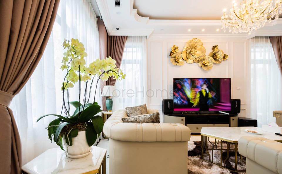 Bộ sofa bọc da tân cổ điển màu vàng hòa hợp với tổng thể thiết kế ngôi nhà Tập hợp những mẫu sofa phòng khách độc đáo nhất